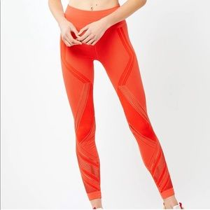 NUx Quintessential Legging in Poppy